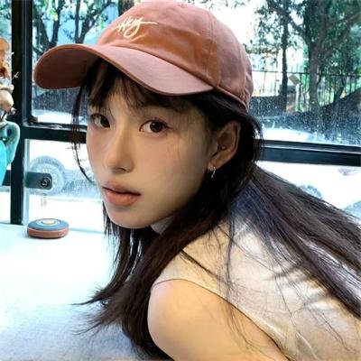 黎明时分的年轻人们